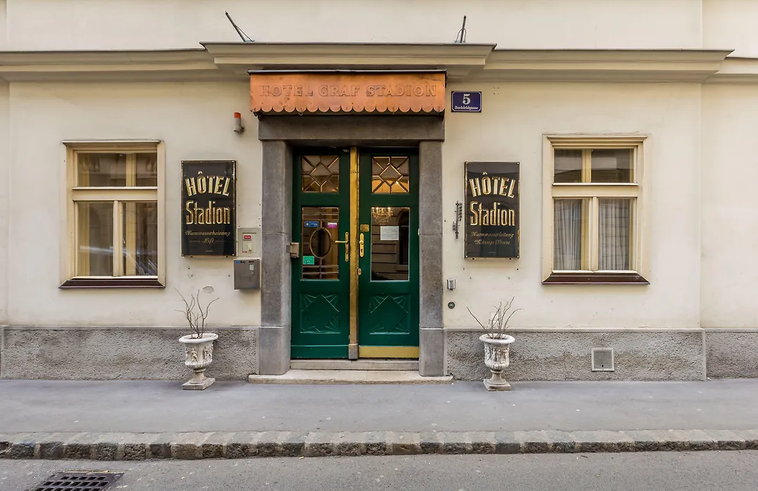 Hotel Graf Stadion-1