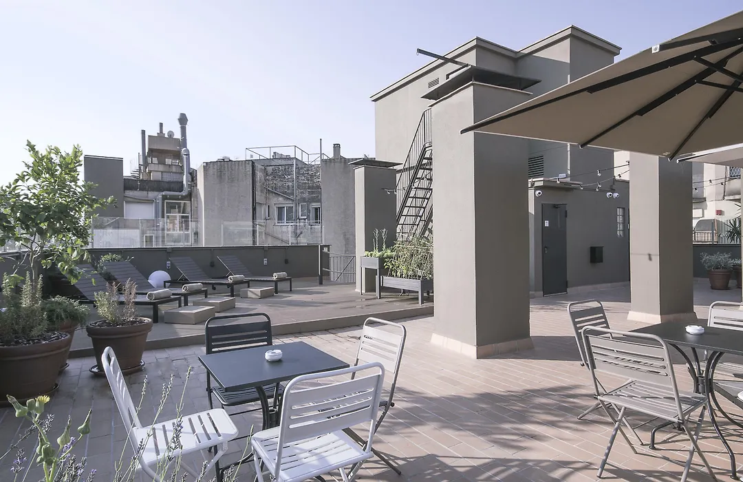 Pol & Grace Hotel-1