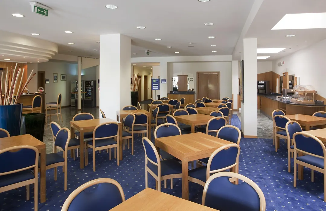 City Hotel & Suites-1