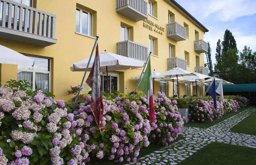 Viktoria Palace Hotel-1