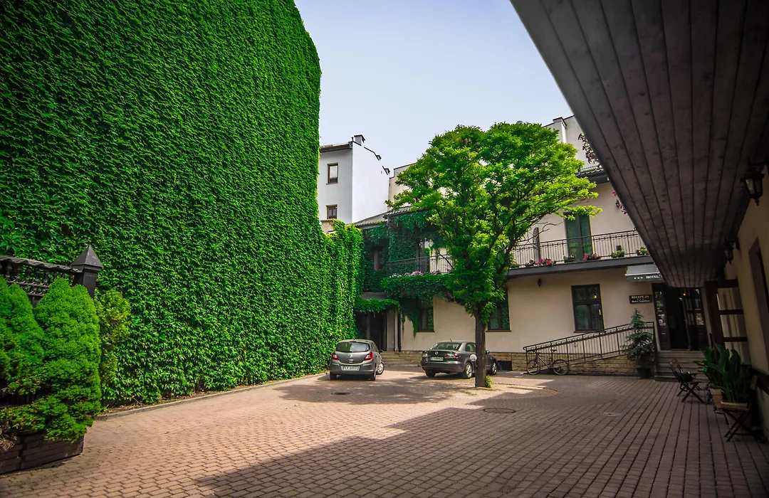 Nobilton Hotel-1