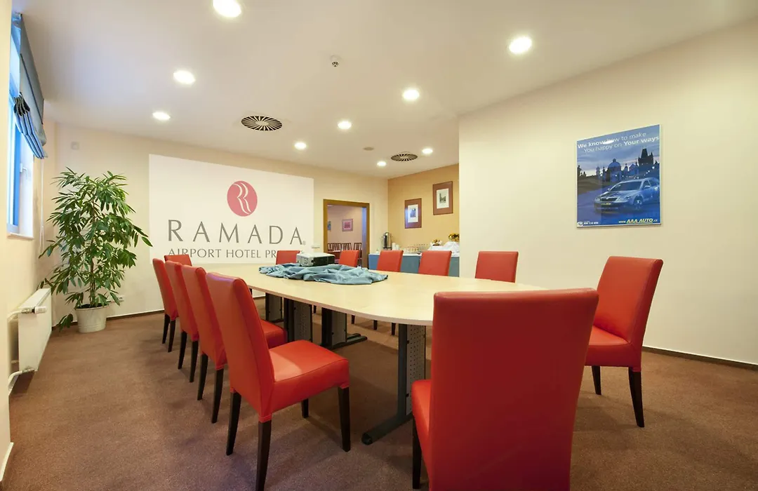 Ramada Airport Hotel Prague-1