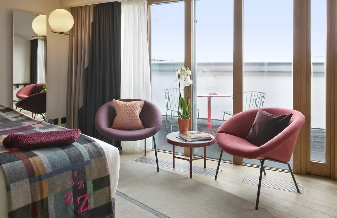 Marrable'S Farringdon Hotel-1