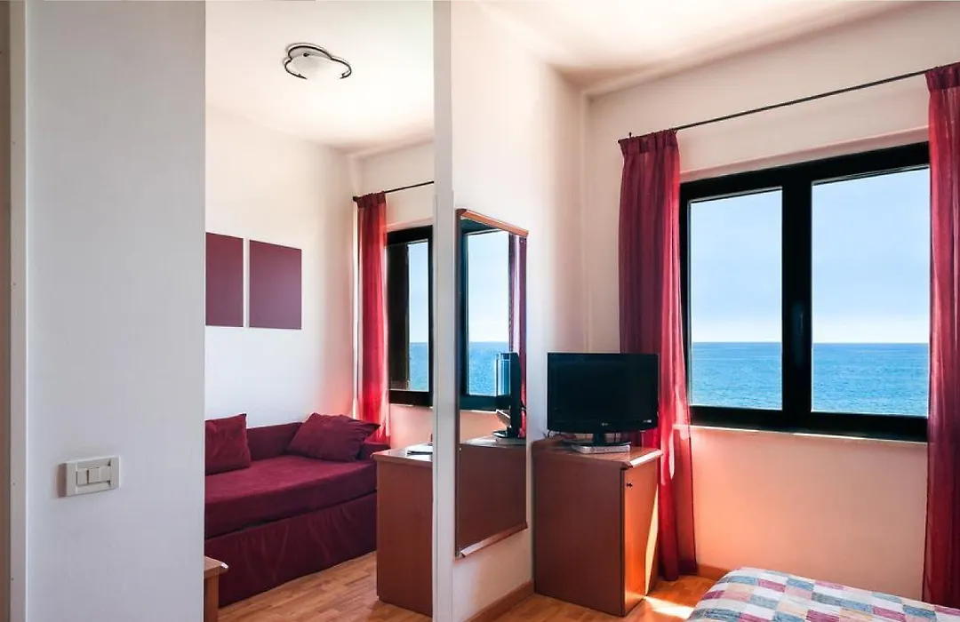 Hotel Il Brigantino-1