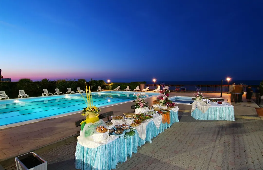 Grand Hotel Montesilvano-1