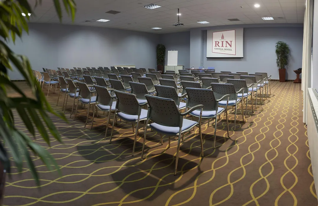 Rin Central Hotel-1