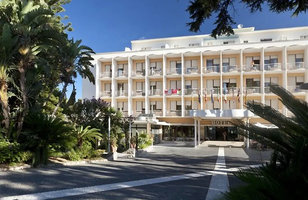 Grand Hotel Moon Valley-1