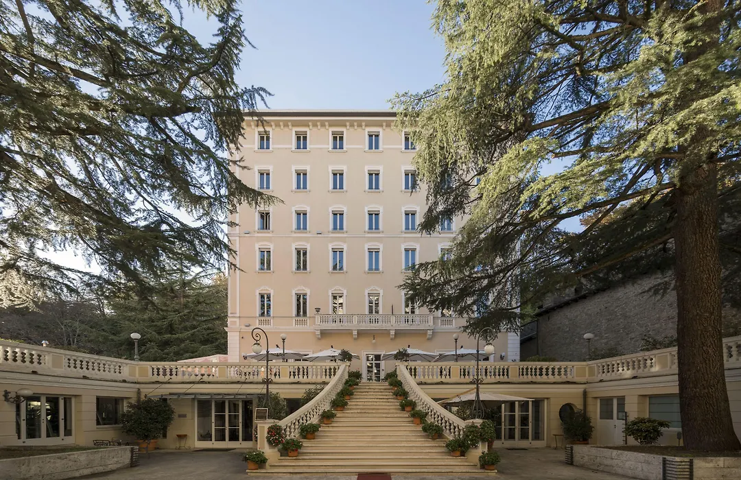 Hotel Helvetia Thermal Spa 4S-1