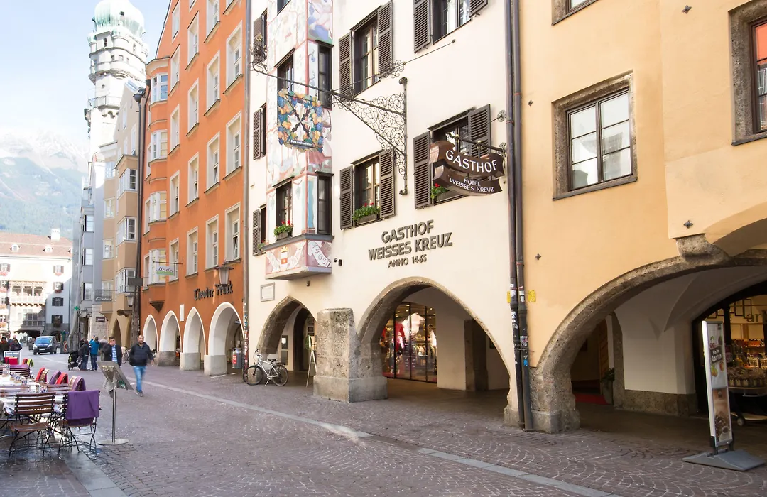 Altstadthotel Weisses Kreuz-1
