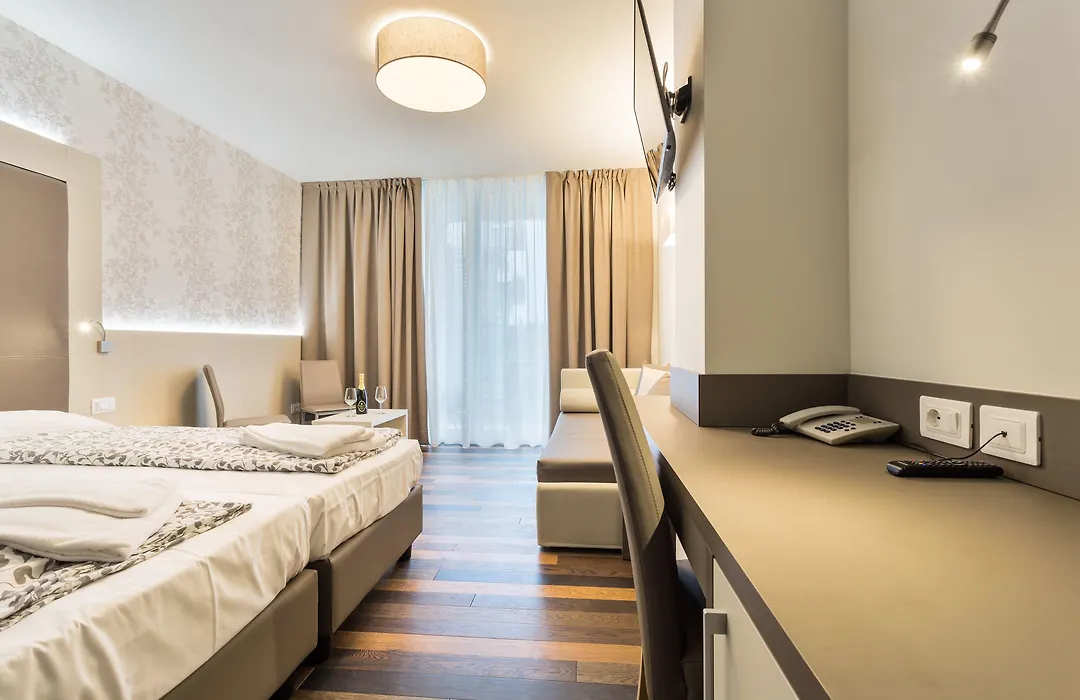Hotel Gardesana-1