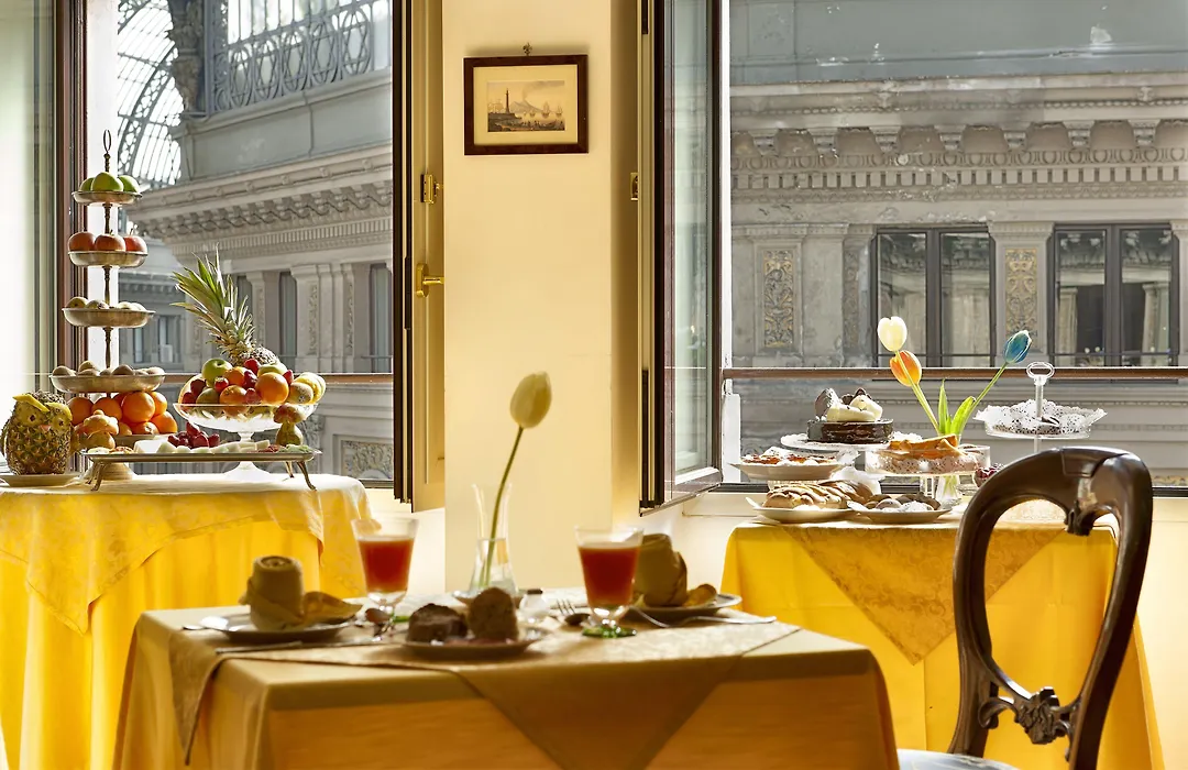 Hotel Art Resort Galleria Umberto-1