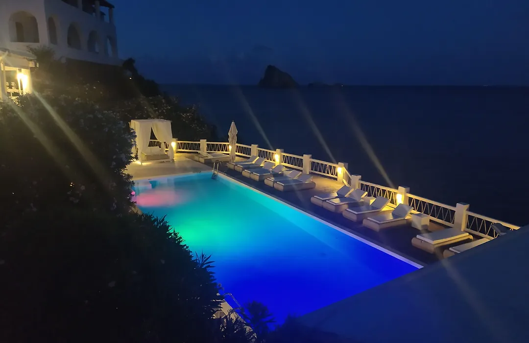Hotel La Piazza-1