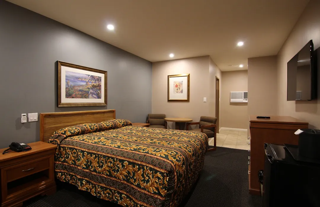 Dunes Inn - Wilshire (Adults Only)-1