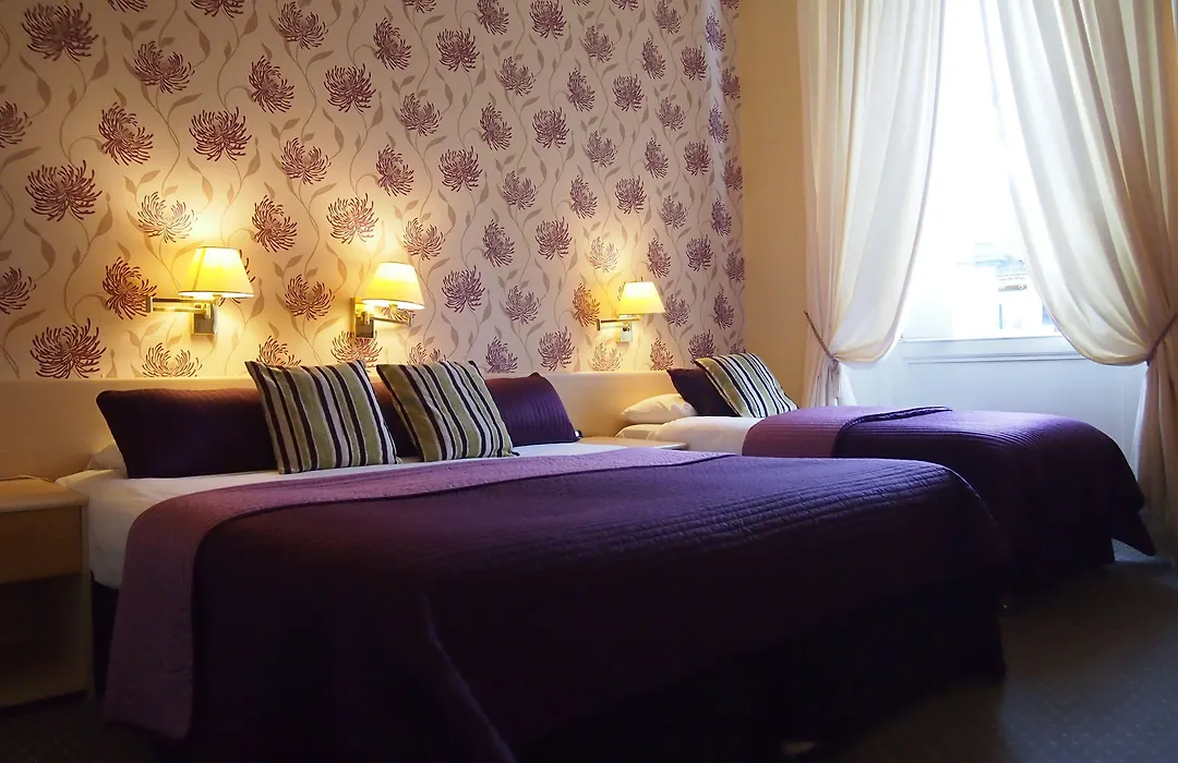 Thistle Hotel-1
