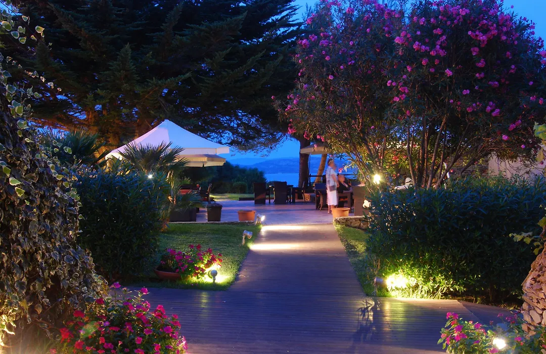 Unahotels Club Hotel Ancora-1