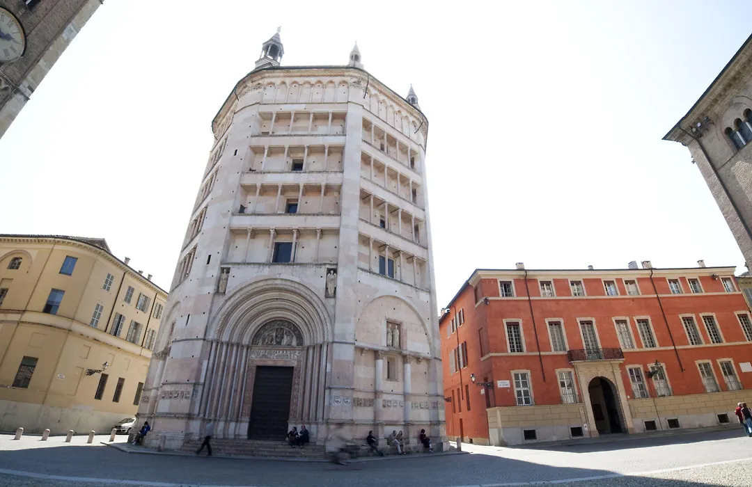 Palazzo Dalla Rosa Prati-1