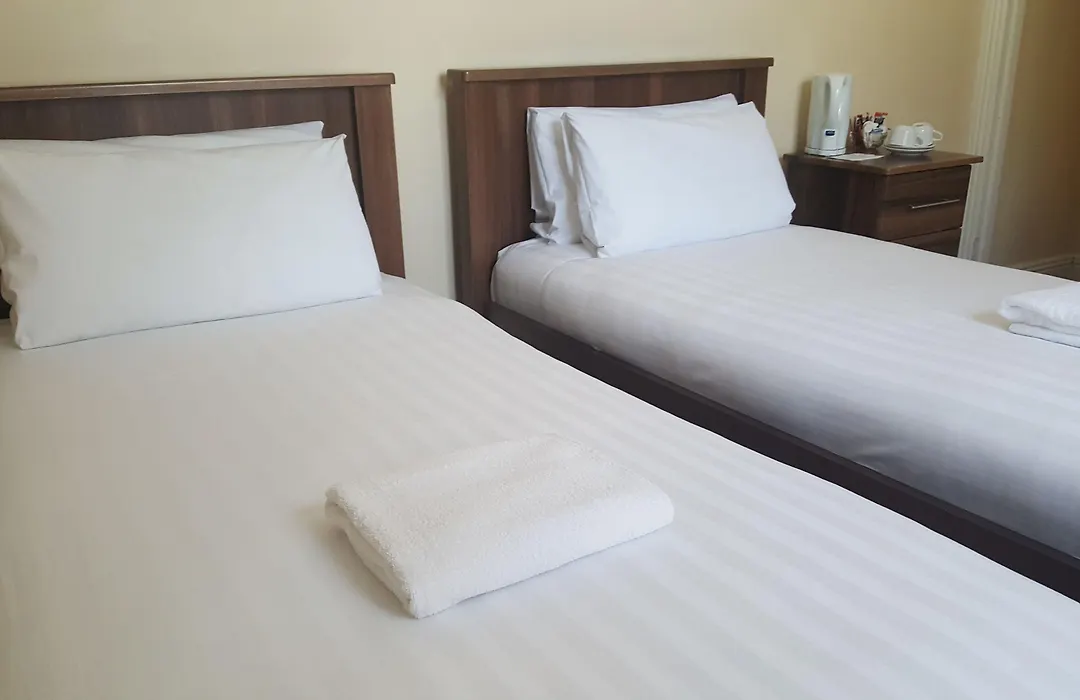 Hazelbrook House B&B-1
