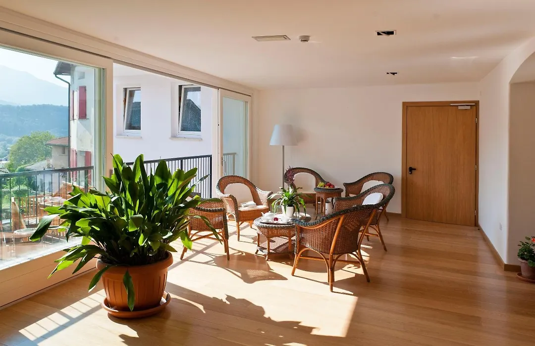 Hotel Romanda-1