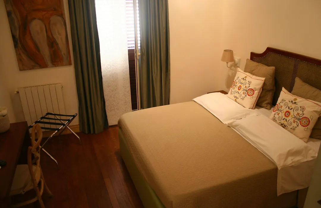 Camere A Sud-1
