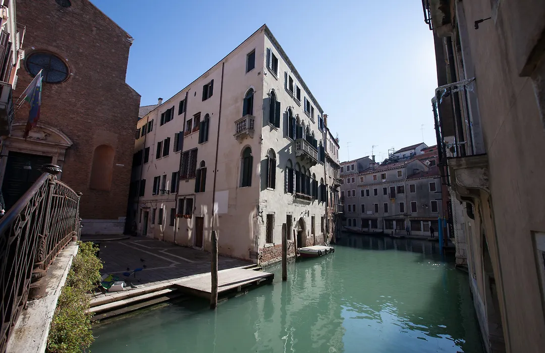Residence Ca' Foscolo-1