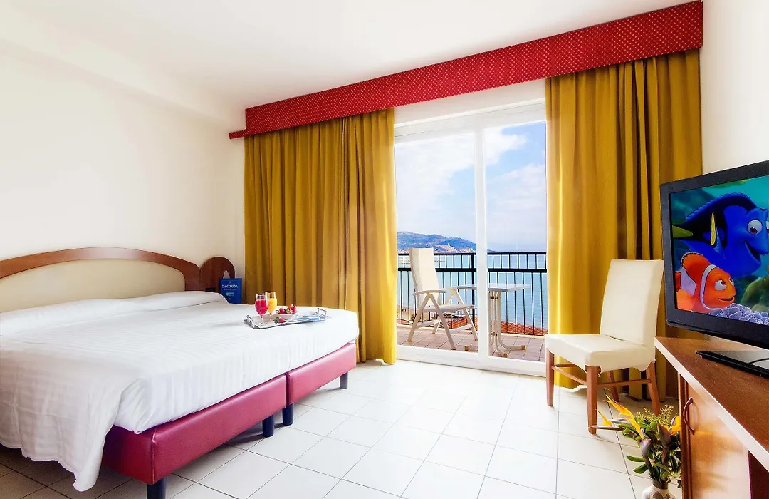 Piccolo Hotel-1