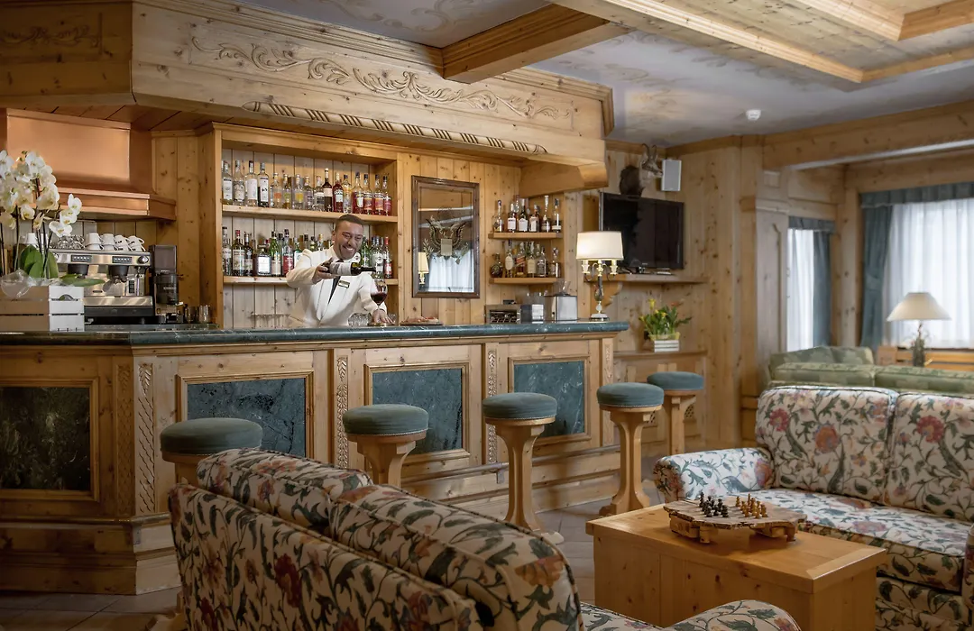 Hotel Cristallo-1