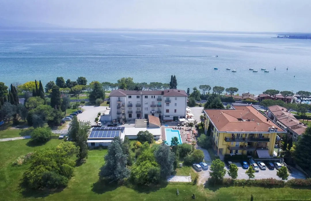 Hotel Mirabello-1