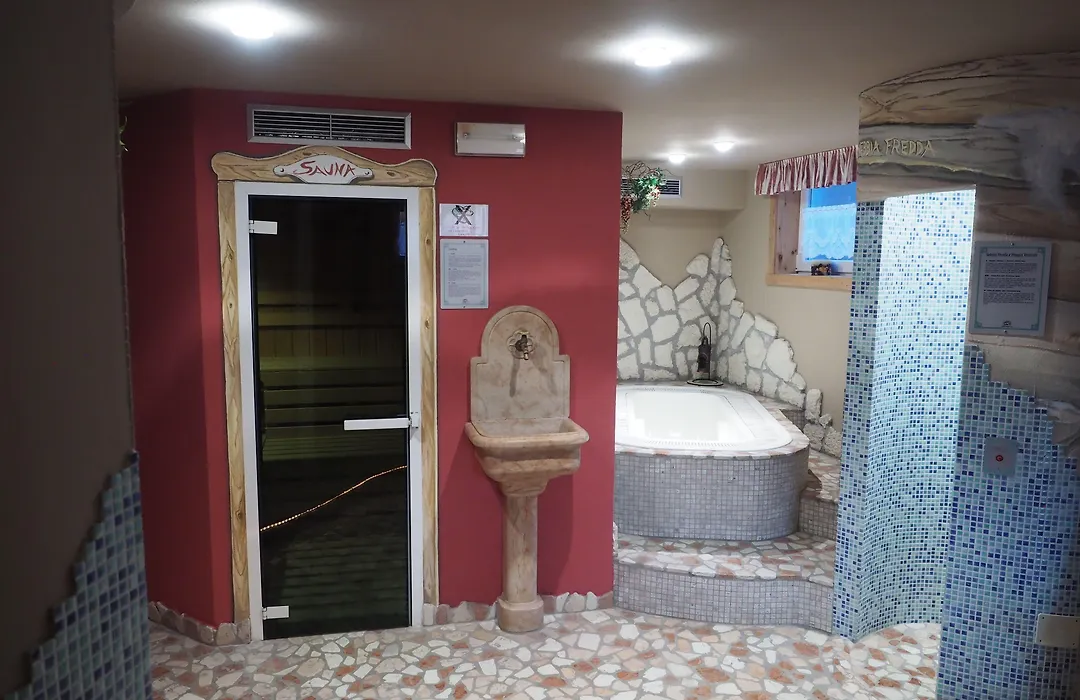 Hotel Azola-1
