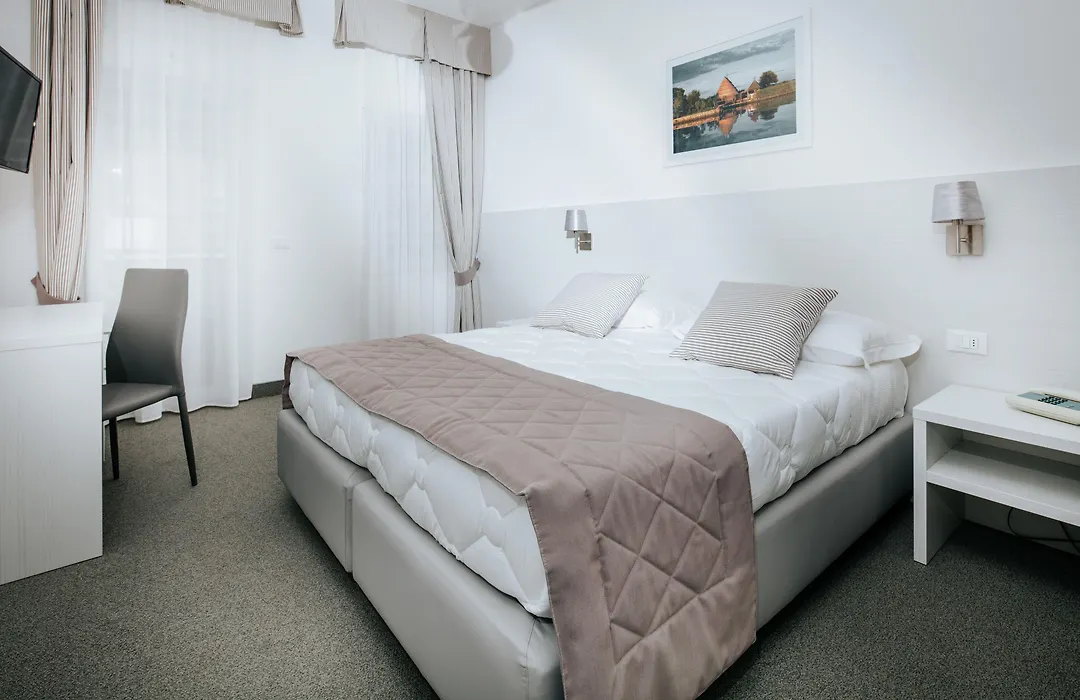 Hotel Luna-1