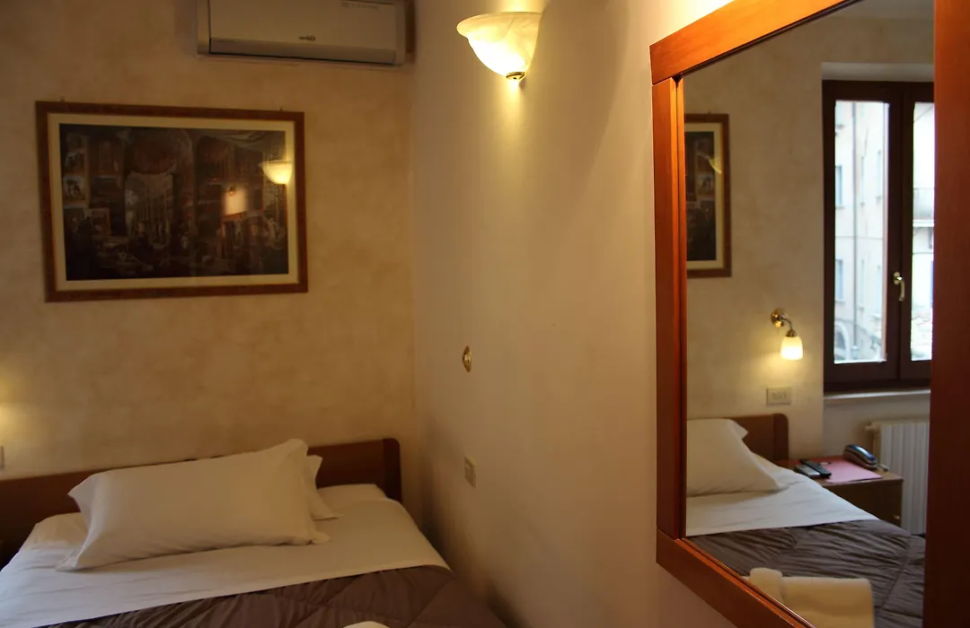 Primavera Mini Hotel-1