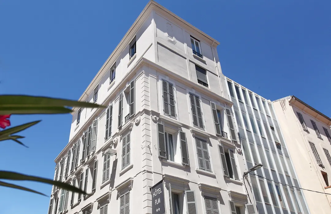Hotel P.L.M.-1