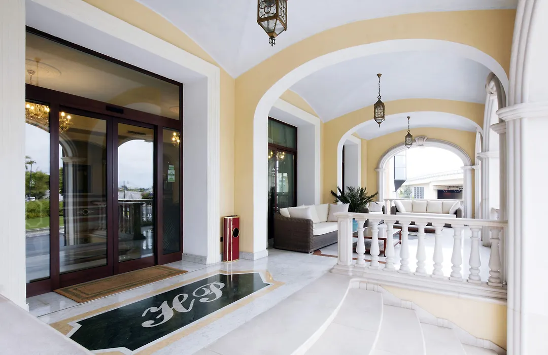 Grand Hotel President-1