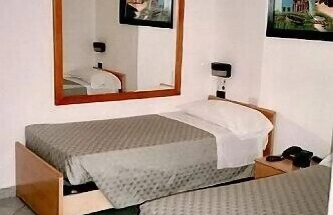 Hotel Paola-1