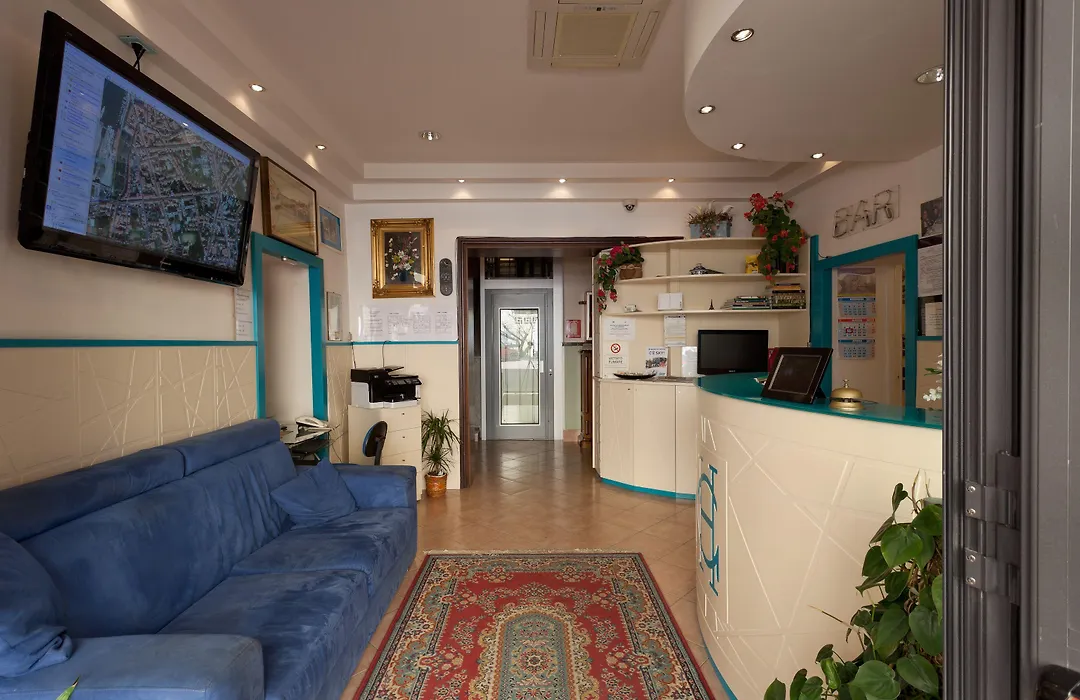 Parking Hotel Giardino-1