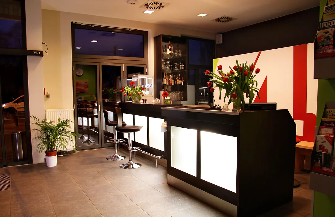 H+ Hotel 4Youth-1