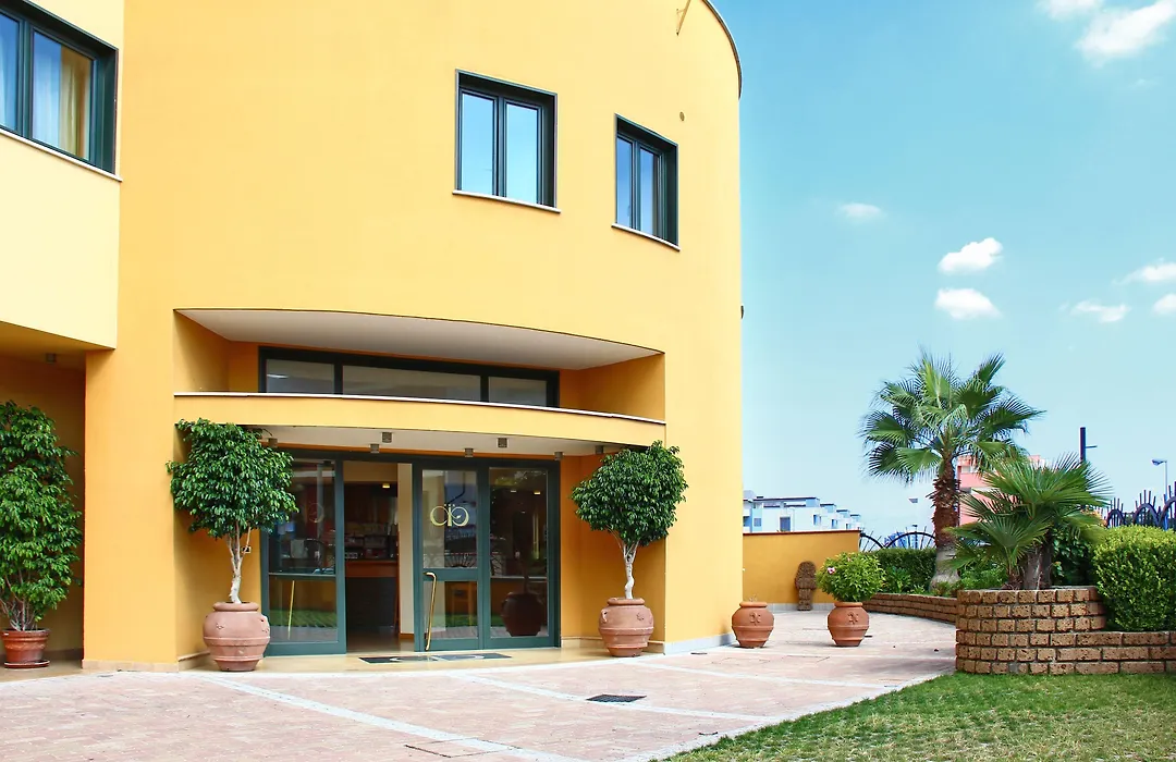 City Hotel-1