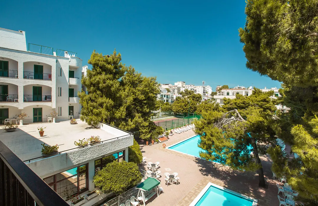 Hotel Mediterraneo-1