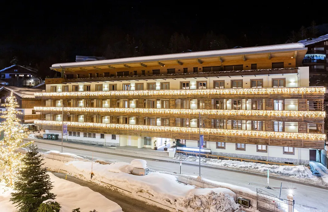 Radisson Residences Savoia Palace Cortina d’Ampezzo-1