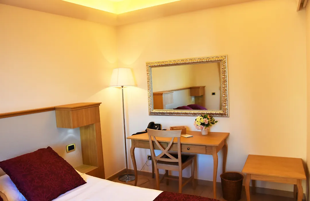 Relais Concorde-1