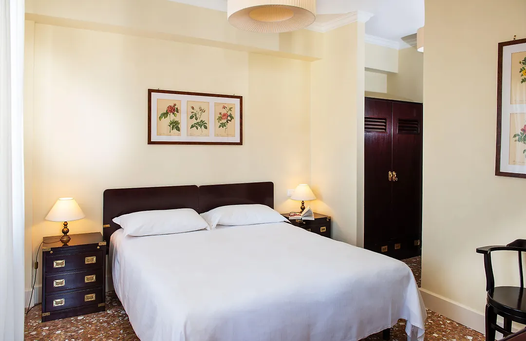 Hotel Agli Alboretti-1