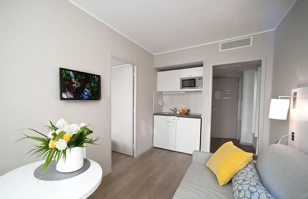 Zenitude Hôtel Résidences Marseille Saint-Charles-1