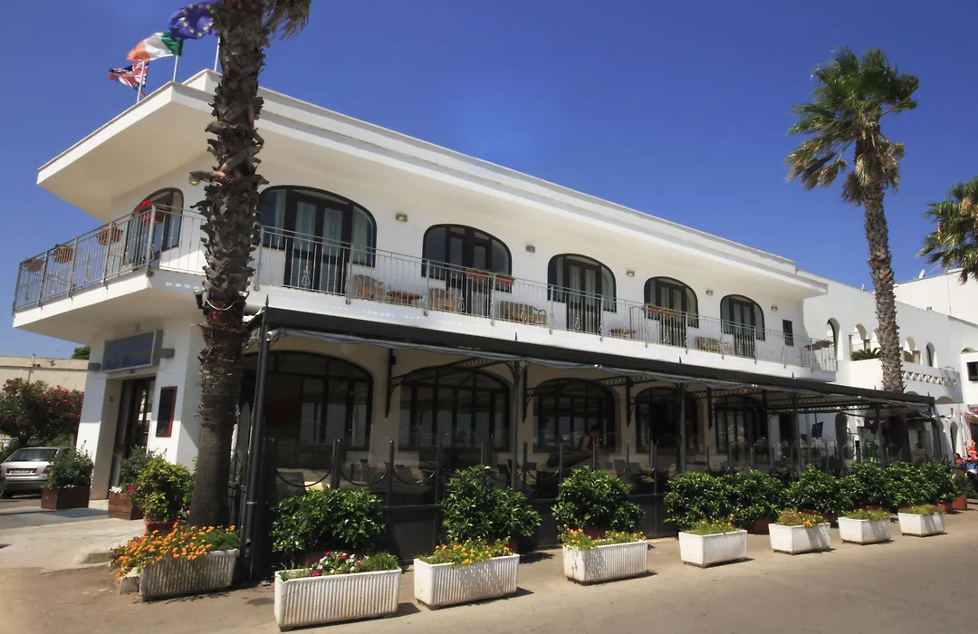 Hotel Profumo Di Mare-1