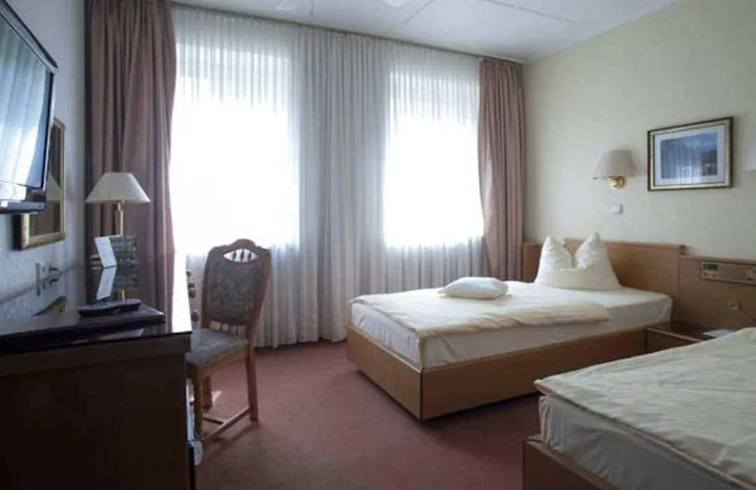 Hotel Schumacher Duesseldorf-1