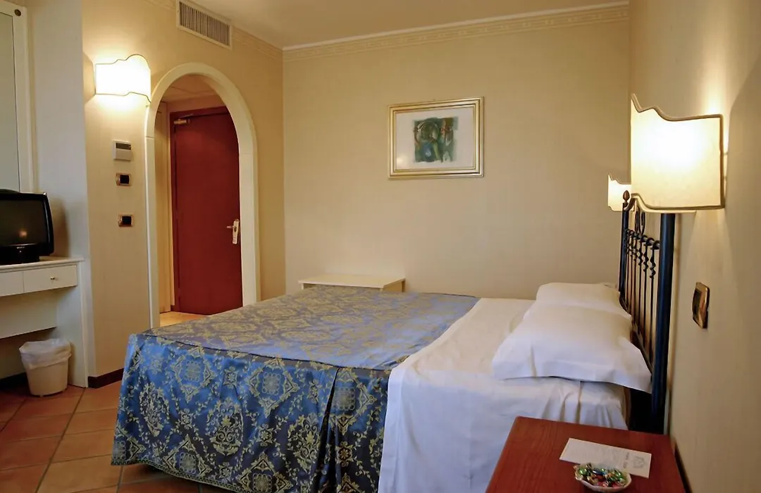 Hotel Villa Luigi-1