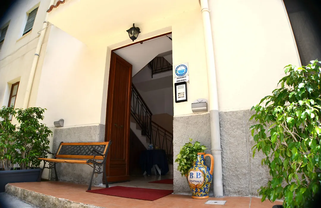 B&B Centrale Affittacamere-1