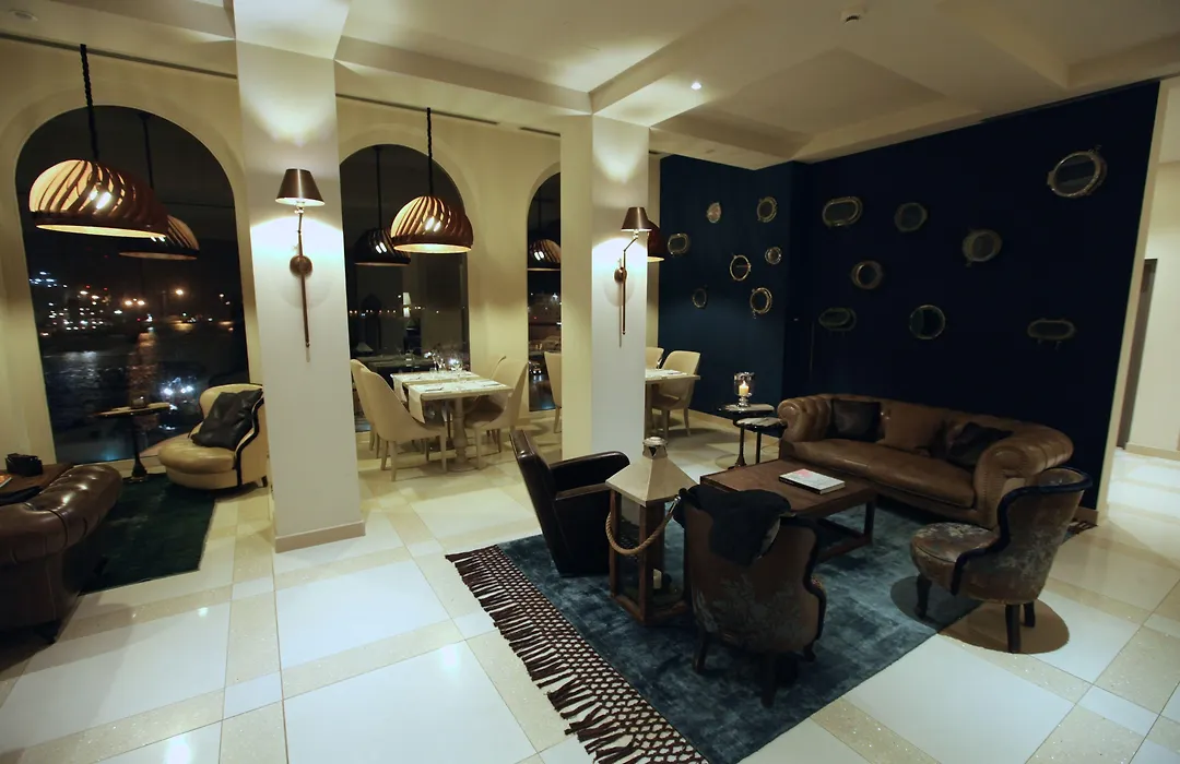 Seeport Hotel-1