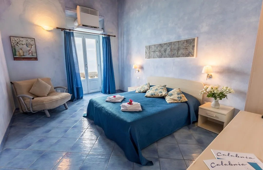 Blu Tropea Maison-1
