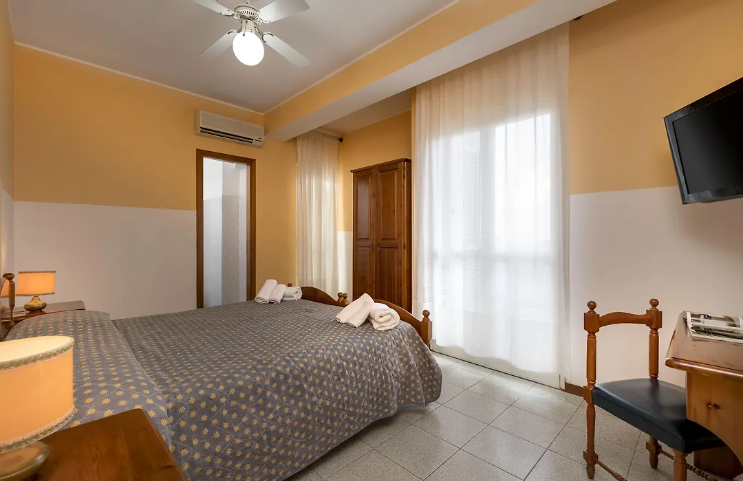 Hotel La Perla-1