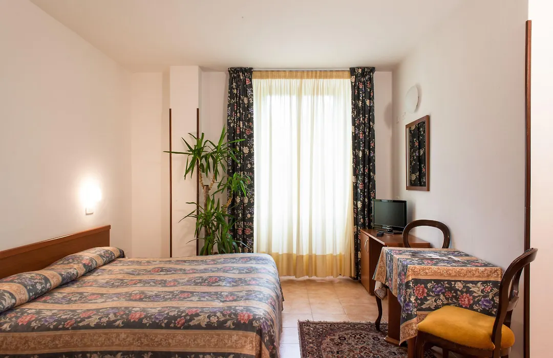 Hotel Fabbrini-1