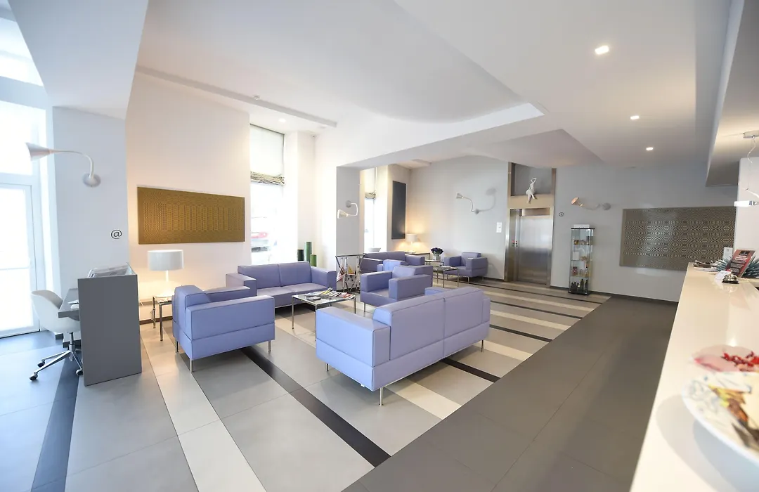 Executive Inn Boutique Hotel-1